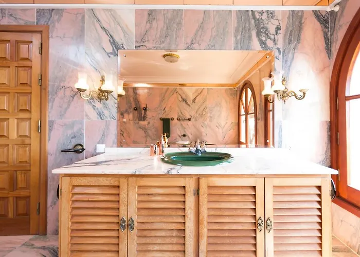 Дом отдыха Castle *